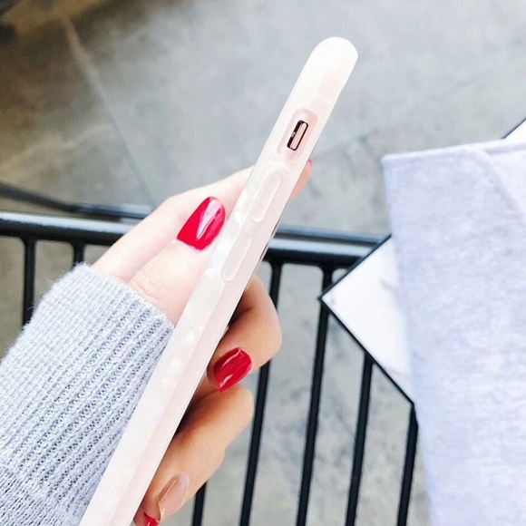 [NEW] iPhone X/7/8/7+/8+ Conch Shell case - Picture 4 of 7